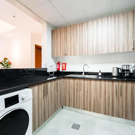 Elegant Escapes - Homely 1B In Dunya Tower Dubai Exterior foto
