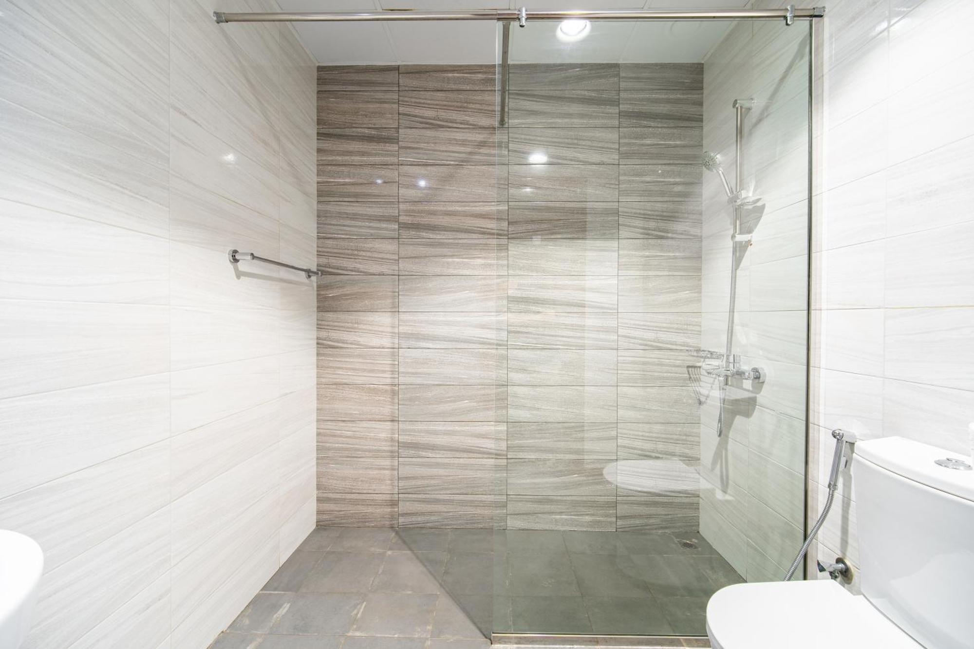 Elegant Escapes - Homely 1b In Dunya Tower Apartamento Dubai